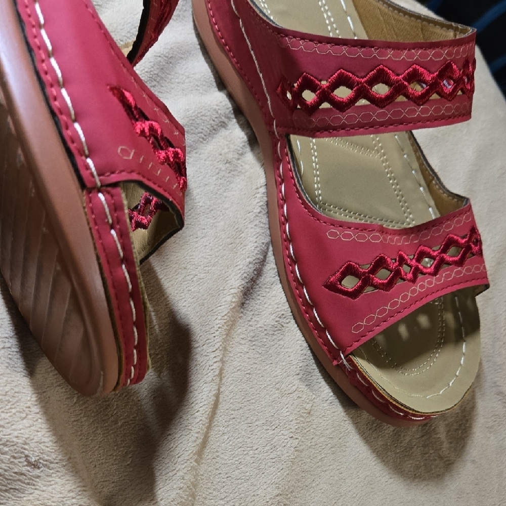 Colorful Sandals - Picture 5 of 6